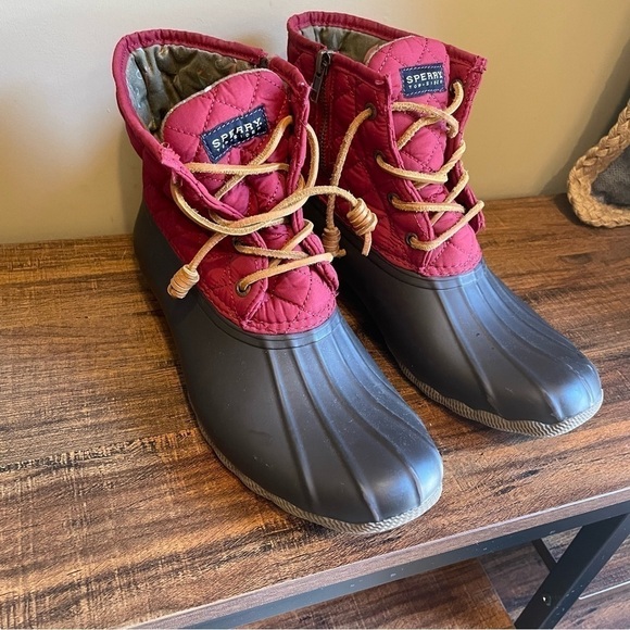 Sperry Top-Sider Saltwater Quilted Duck Boots Womens Wine Black size 9.5 - Picture 2 of 8